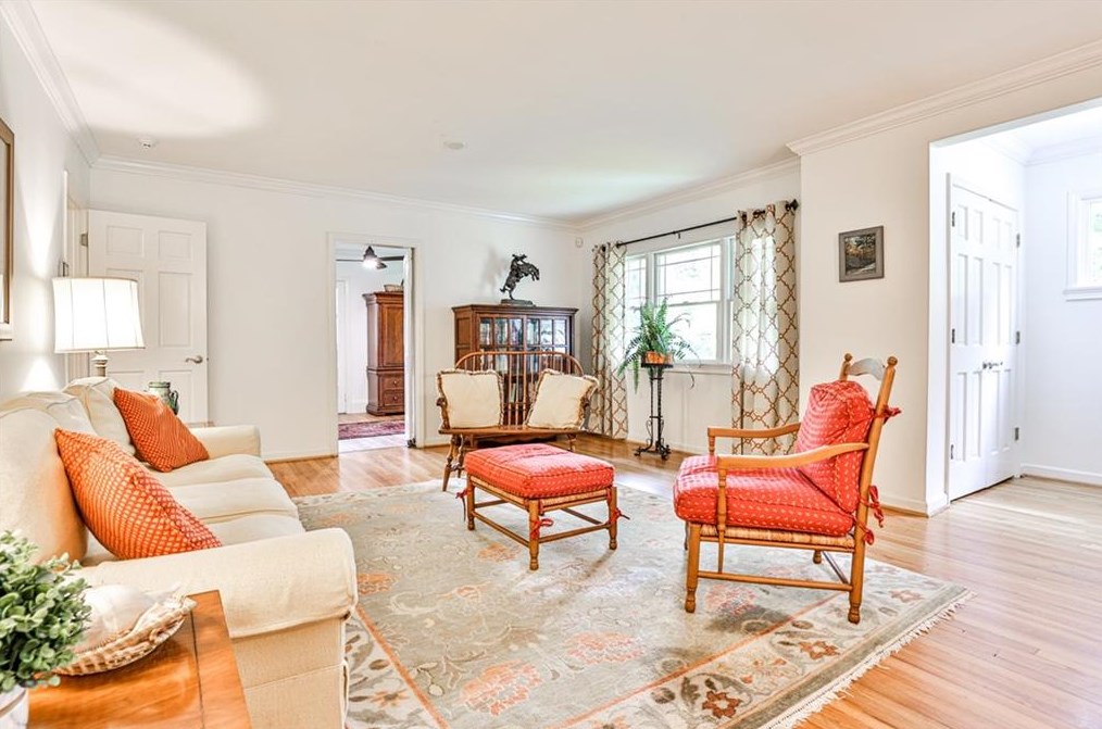 502 Kirk Rd, Decatur GA  30030-3774 exterior