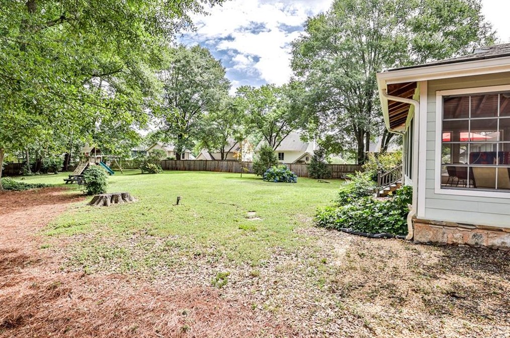 502 Kirk Rd, Decatur GA  30030-3774 exterior