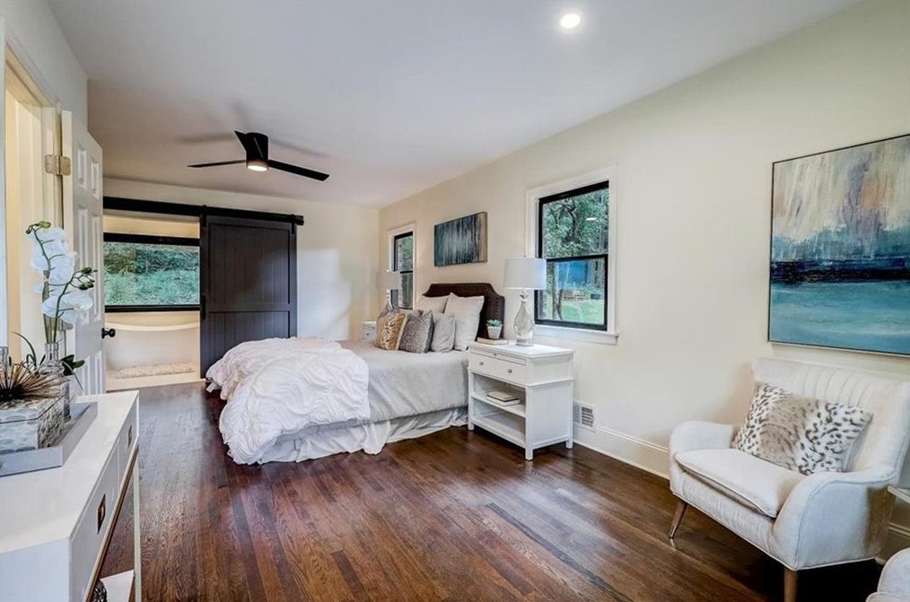 1939 Wildwood Pl, Atlanta GA  30324-4959 exterior