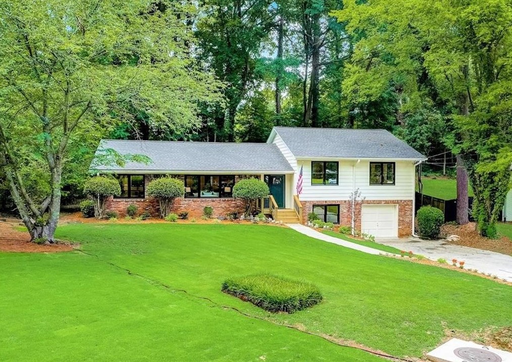 1939 Wildwood Pl, Atlanta GA  30324-4959 exterior