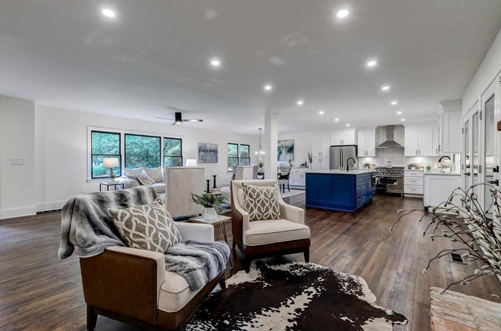 1939 Wildwood Pl, Atlanta GA  30324-4959 exterior