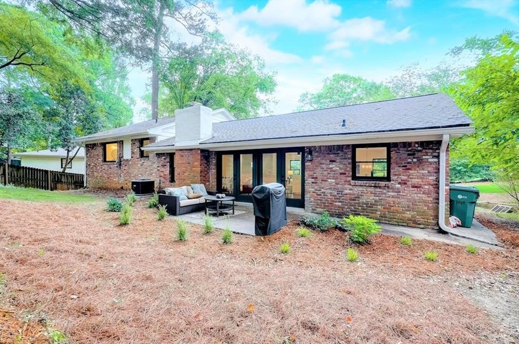 1939 Wildwood Pl, Atlanta GA  30324-4959 exterior