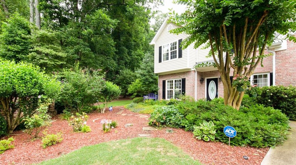1166 Mandalay Ct Sw, Lilburn, GA 30047