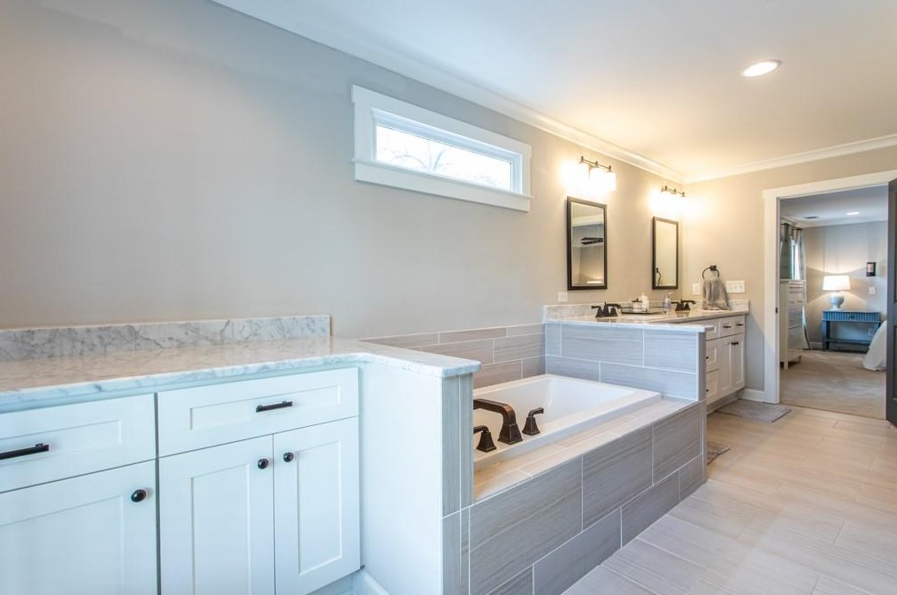 746 Hillmont Ave, Decatur GA  30030-3941 exterior