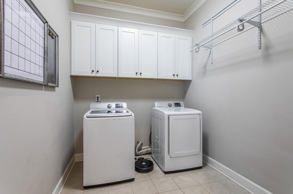 746 Hillmont Ave, Decatur GA  30030-3941 exterior