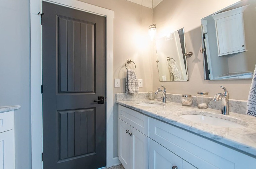 746 Hillmont Ave, Decatur GA  30030-3941 exterior