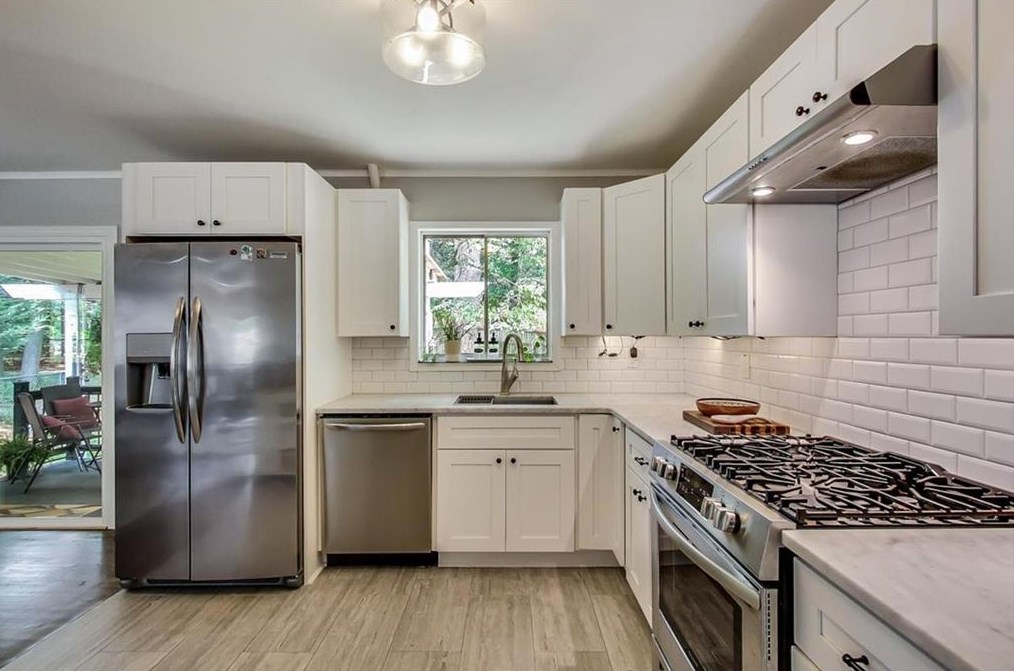 1351 Faraday Pl, Decatur GA  30033-3106 exterior