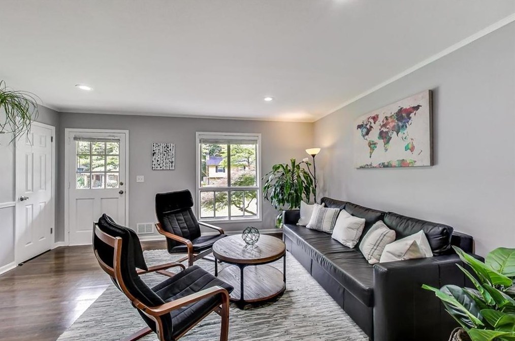 1351 Faraday Pl, Decatur GA  30033-3106 exterior