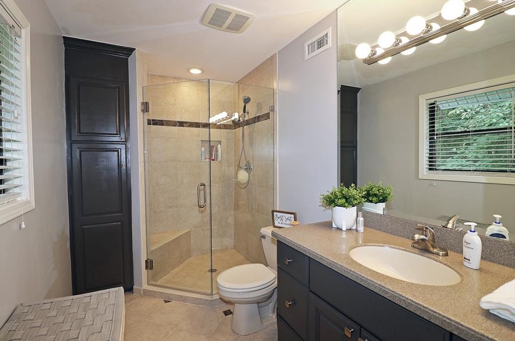 3525 Cedar Valley Dr, Smyrna GA  30080-5646 exterior