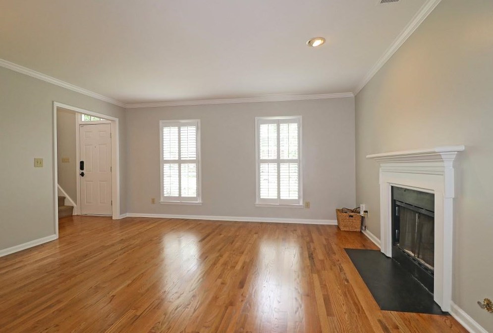 1132 Oakbrook Way, Atlanta GA  30319-4555 exterior