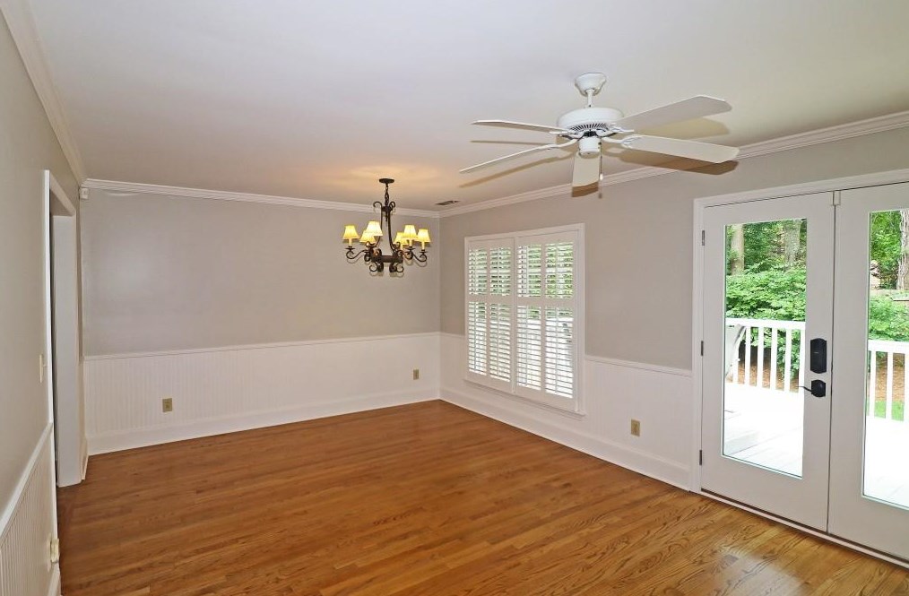 1132 Oakbrook Way, Atlanta GA  30319-4555 exterior