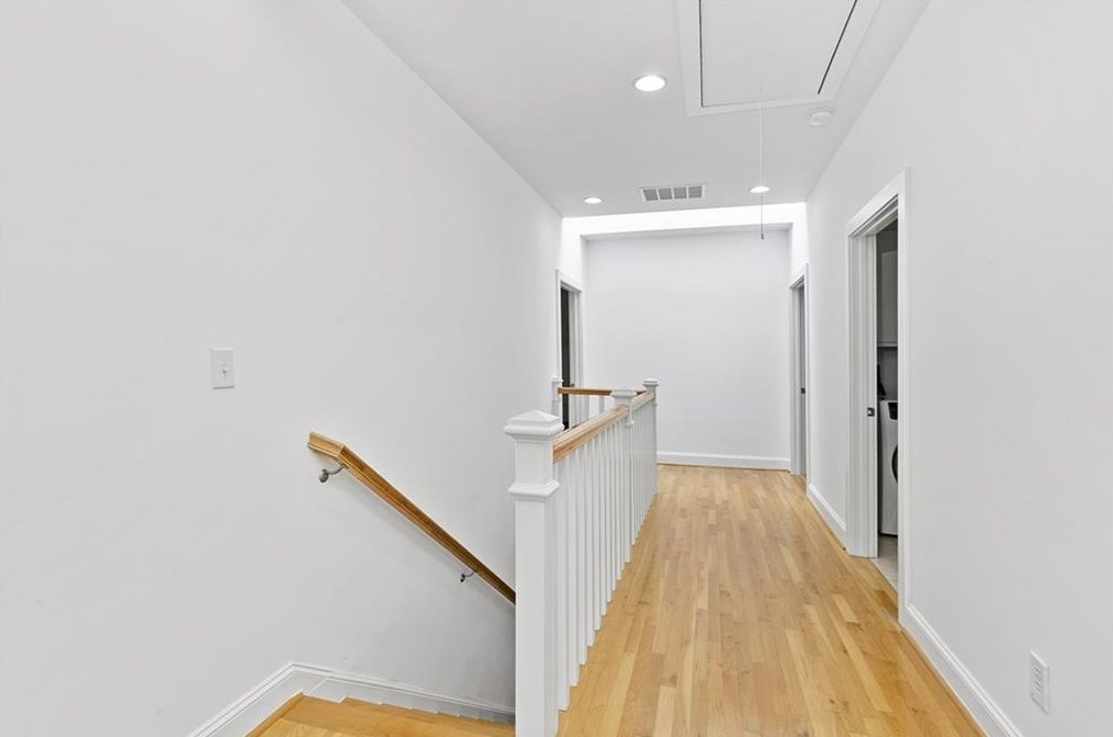 142 Superior Ave, Decatur GA  30030-1813 exterior