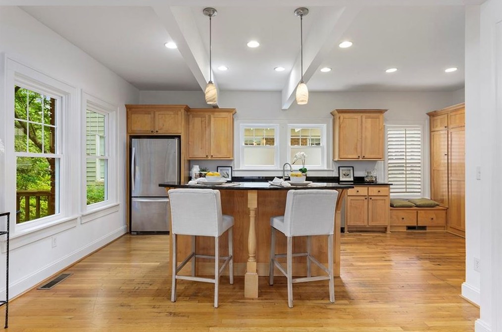 142 Superior Ave, Decatur GA  30030-1813 exterior