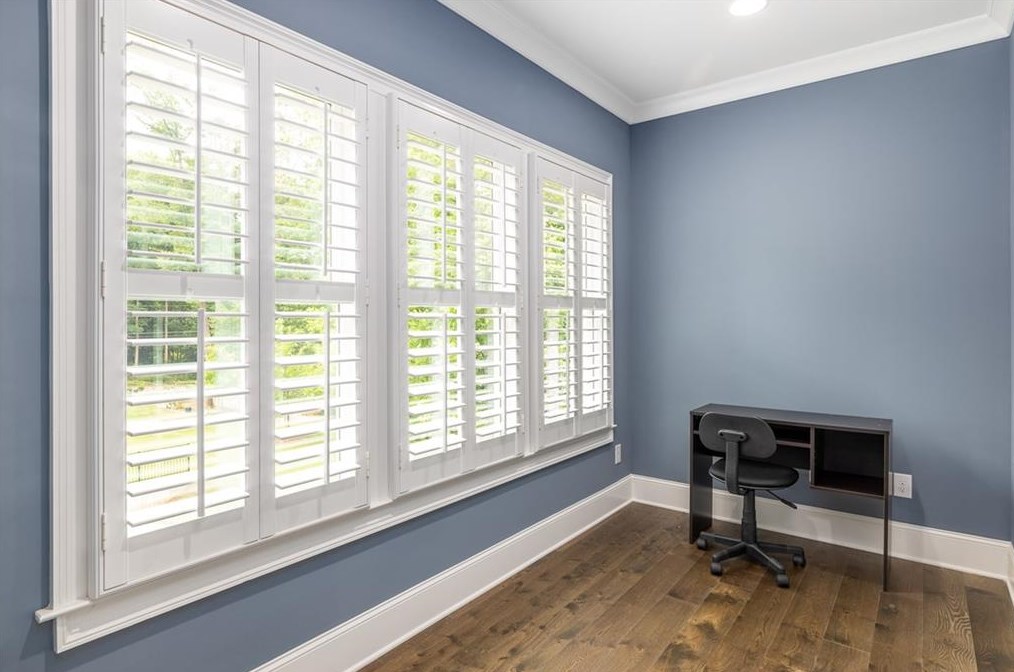 1189 Oldfield Rd, Decatur GA  30030-4542 exterior