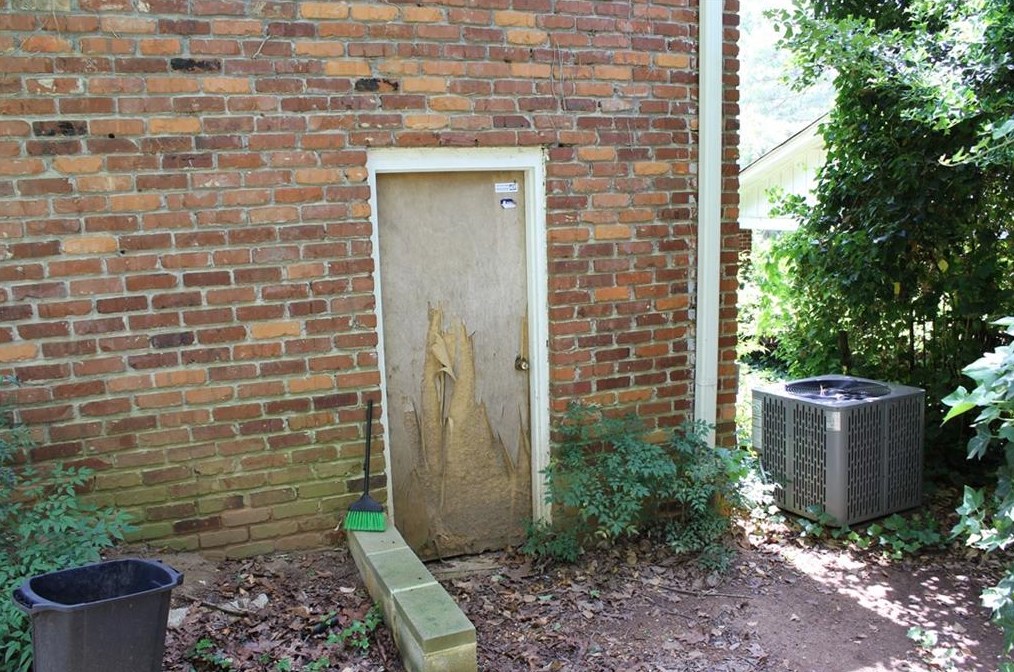 3136 Gay Dr, Decatur GA  30032-7135 exterior