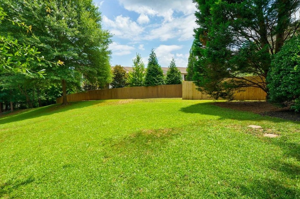 1563 Park Creek Ln, Atlanta GA  30319-2147 exterior
