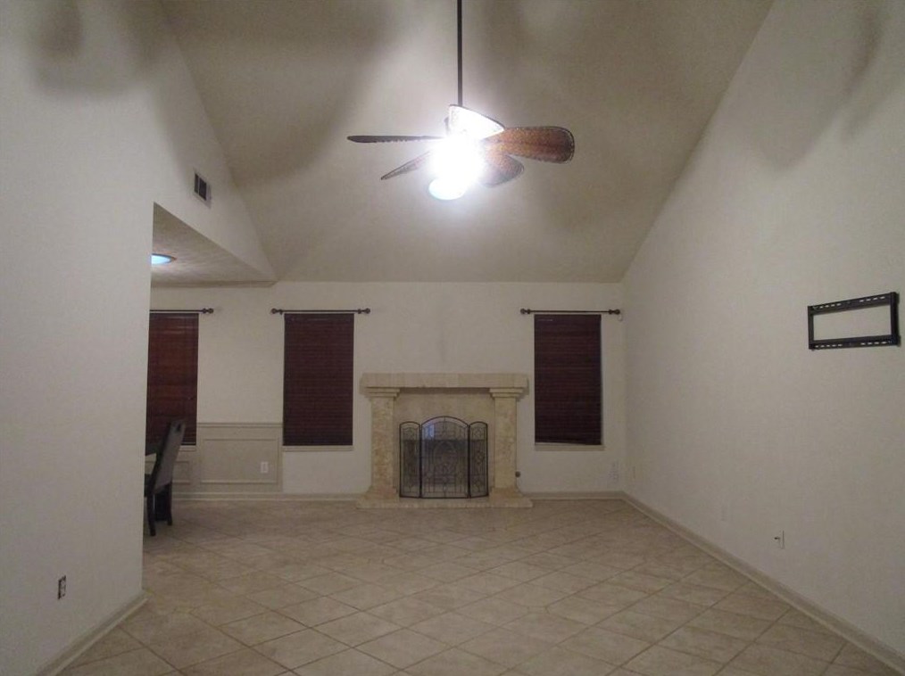 800 Mount Royal Cv, Lawrenceville GA  30043-3493 exterior