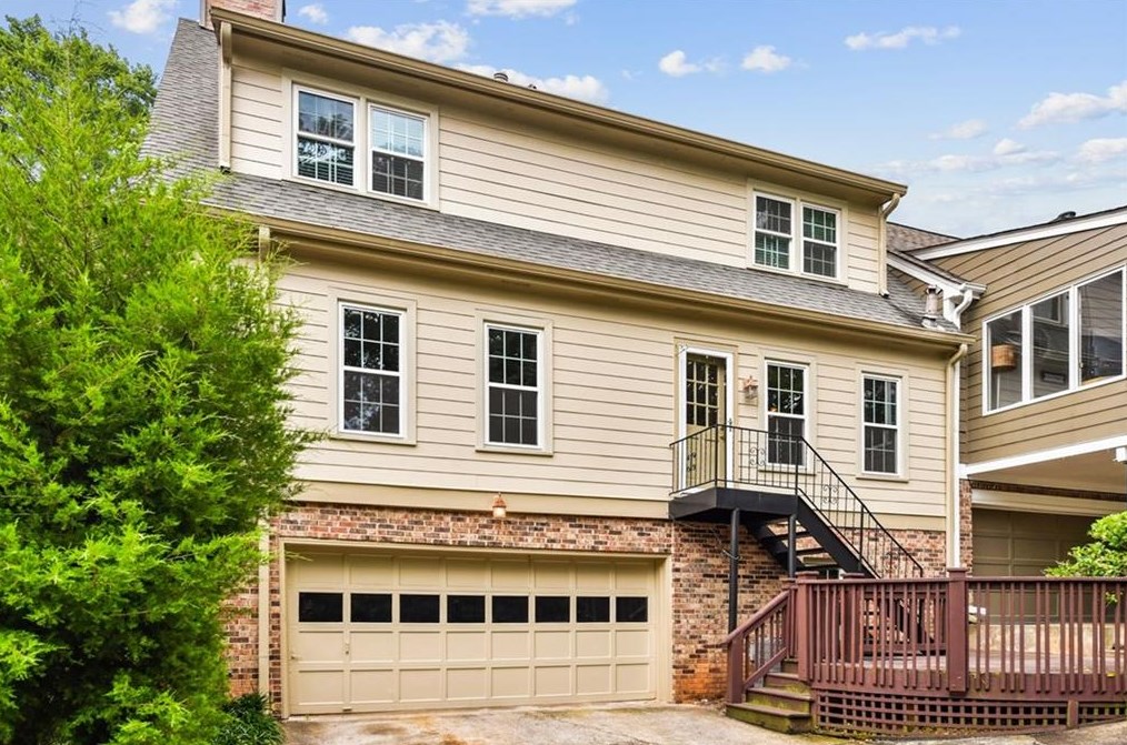 1490 Brianwood Rd, Decatur GA  30033-1741 exterior