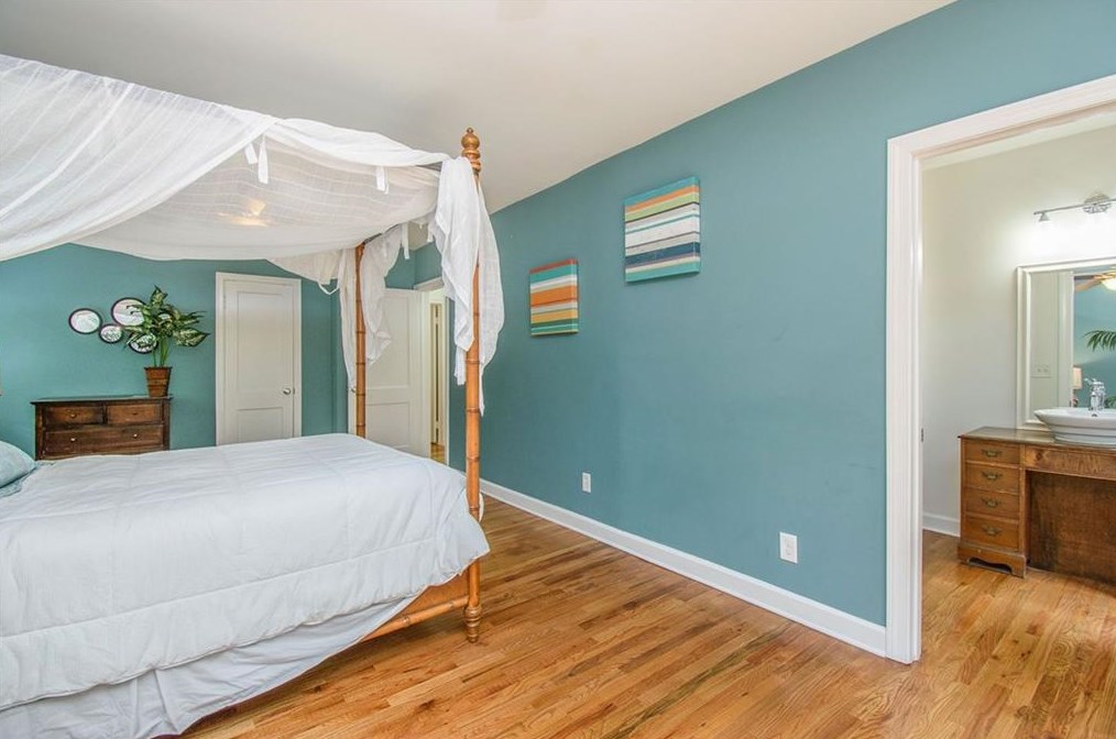 1430 Catherine St, Decatur GA  30030-4505 exterior