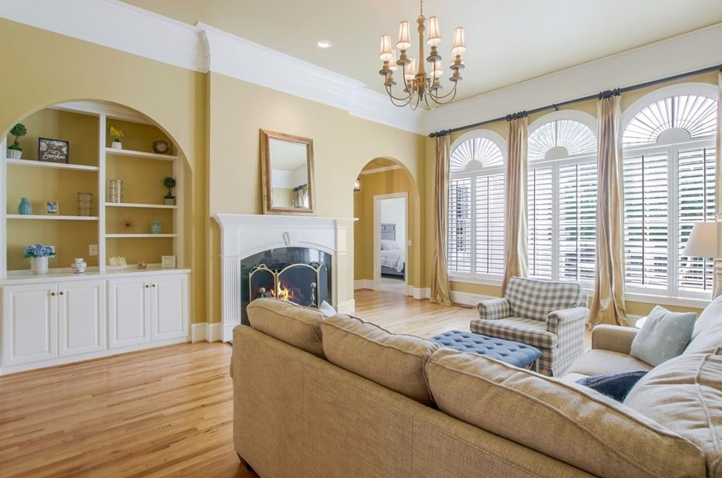 2093 Stephens Walk, Atlanta GA  30338-4455 exterior