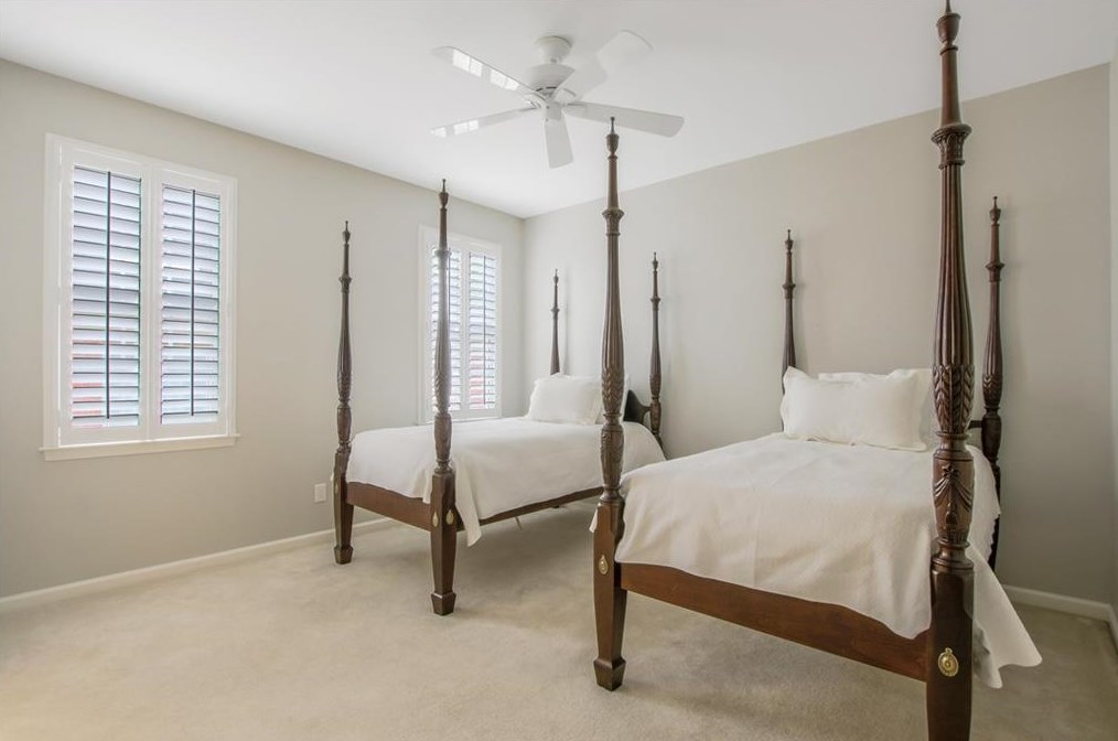 2093 Stephens Walk, Atlanta GA  30338-4455 exterior