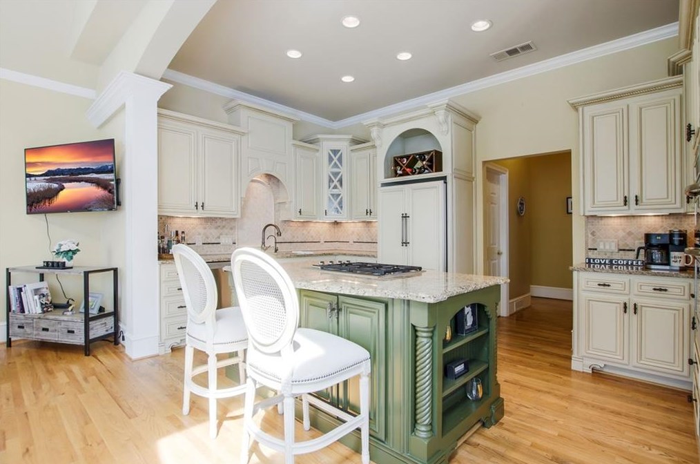 2093 Stephens Walk, Atlanta GA  30338-4455 exterior