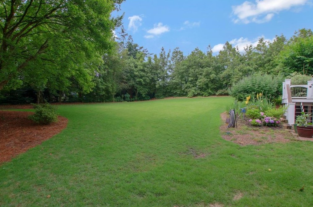 2093 Stephens Walk, Atlanta GA  30338-4455 exterior