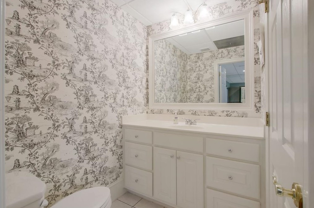 2093 Stephens Walk, Atlanta GA  30338-4455 exterior