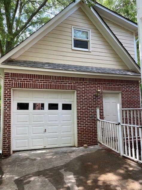 226 Inman Dr, Decatur GA  30030-3833 exterior