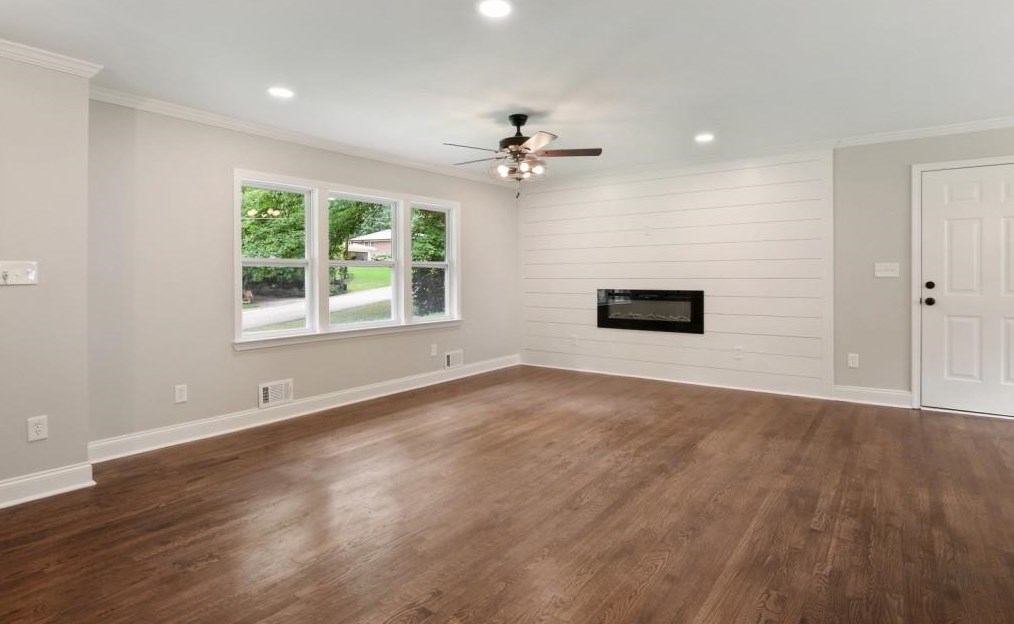 2732 Hawaii Ct, Decatur GA  30033-2335 exterior