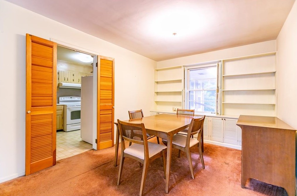 829 Whelchel Dr, Decatur GA  30033-4825 exterior