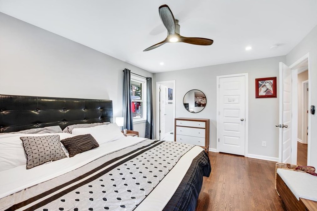 1694 Montcliff Ct, Decatur GA  30033-1313 exterior