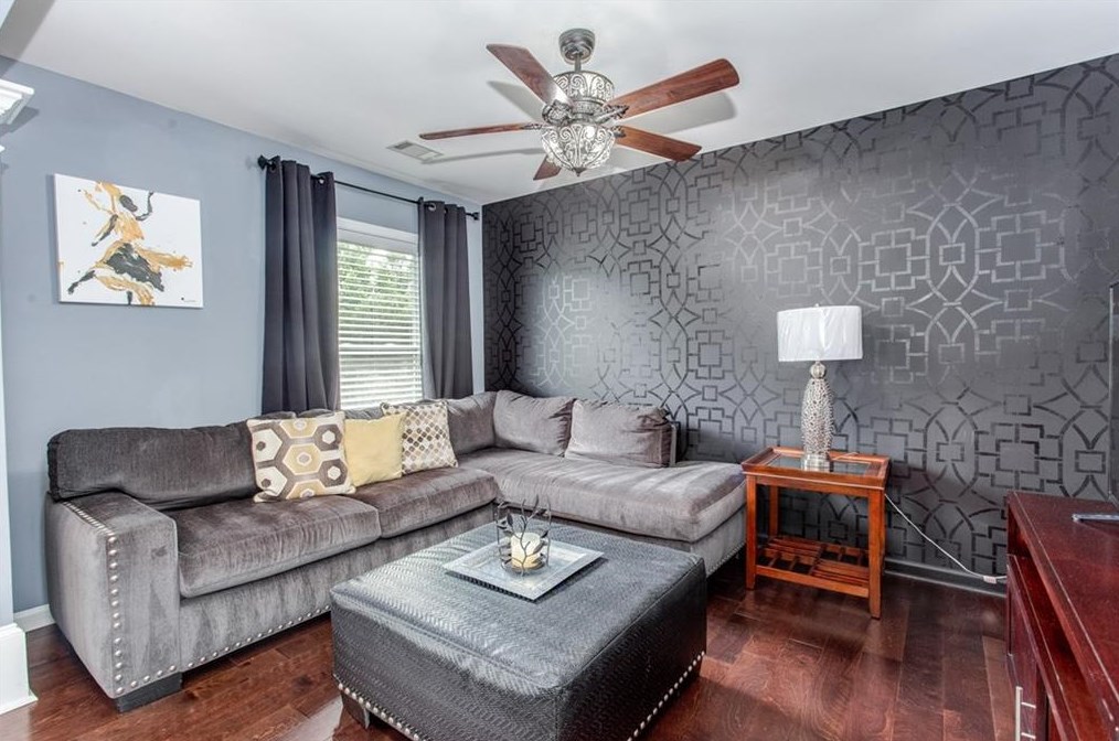 2694 Summit Pkwy, Atlanta GA  30331-9425 exterior