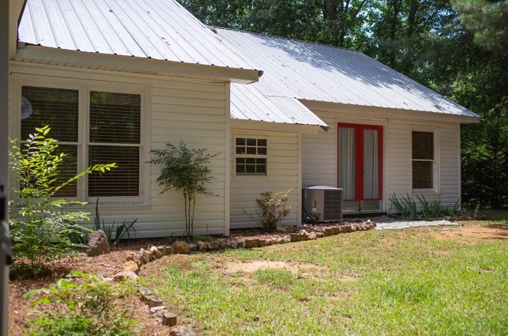 2429 Calhoun Rd, Rome GA  30161-1922 exterior