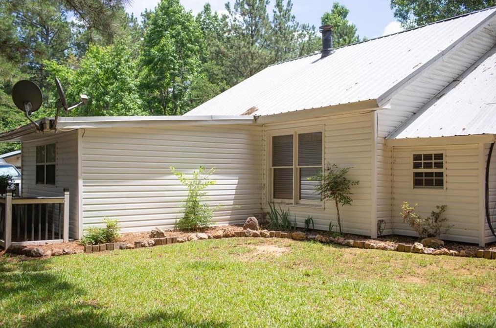 2429 Calhoun Rd, Rome GA  30161-1922 exterior