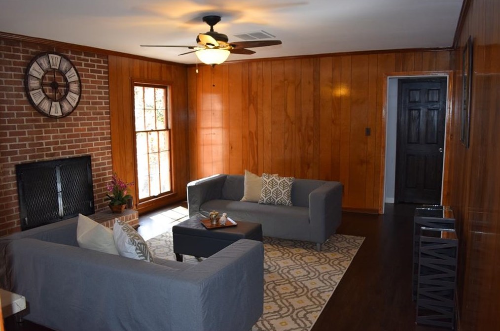 4091 Oak Forest Dr, Atlanta GA  30319-1420 exterior