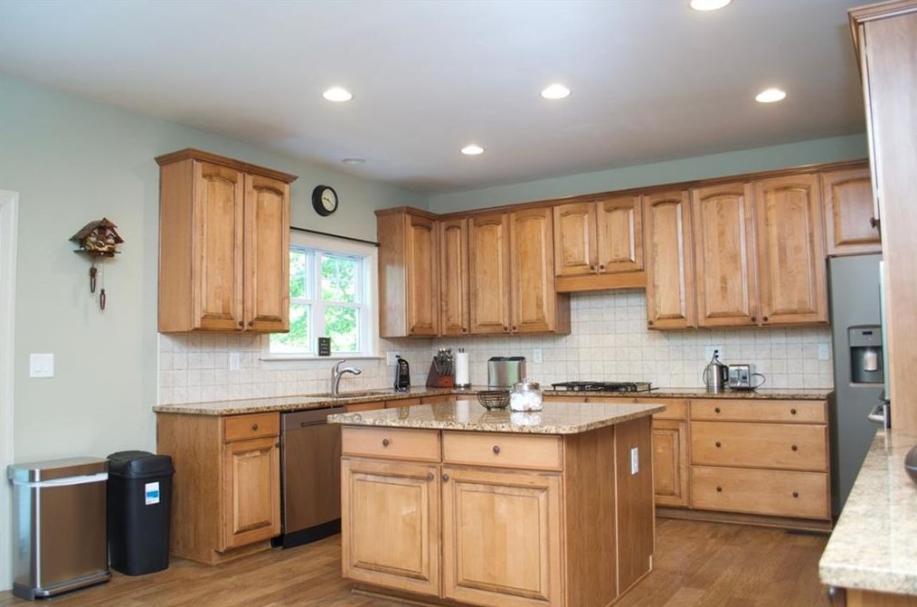 7797 Copper Kettle Way, Flowery Branch GA  30542-7572 exterior