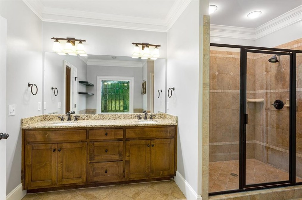 1964 Preston Park Pl, Decatur GA  30032-5279 exterior