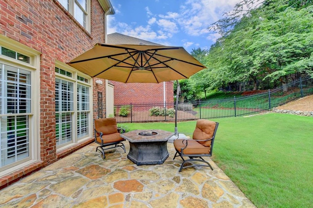 887 Wescott Ln, Atlanta GA  30319-1656 exterior