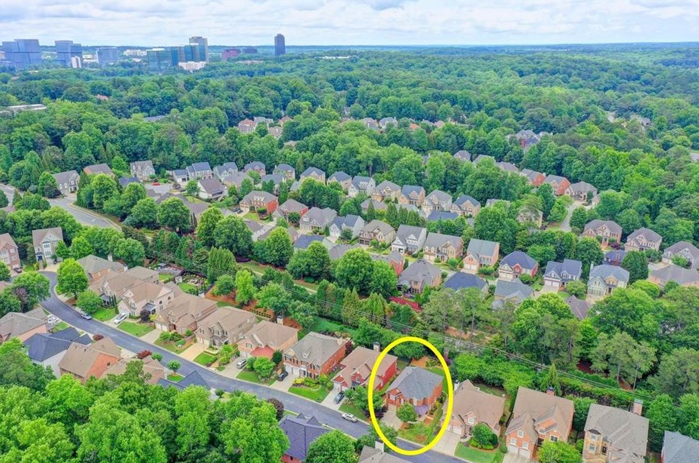 887 Wescott Ln, Atlanta GA  30319-1656 exterior