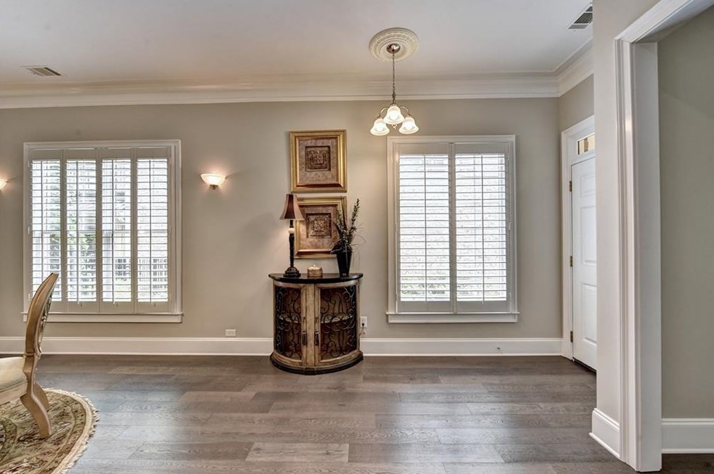 887 Wescott Ln, Atlanta GA  30319-1656 exterior