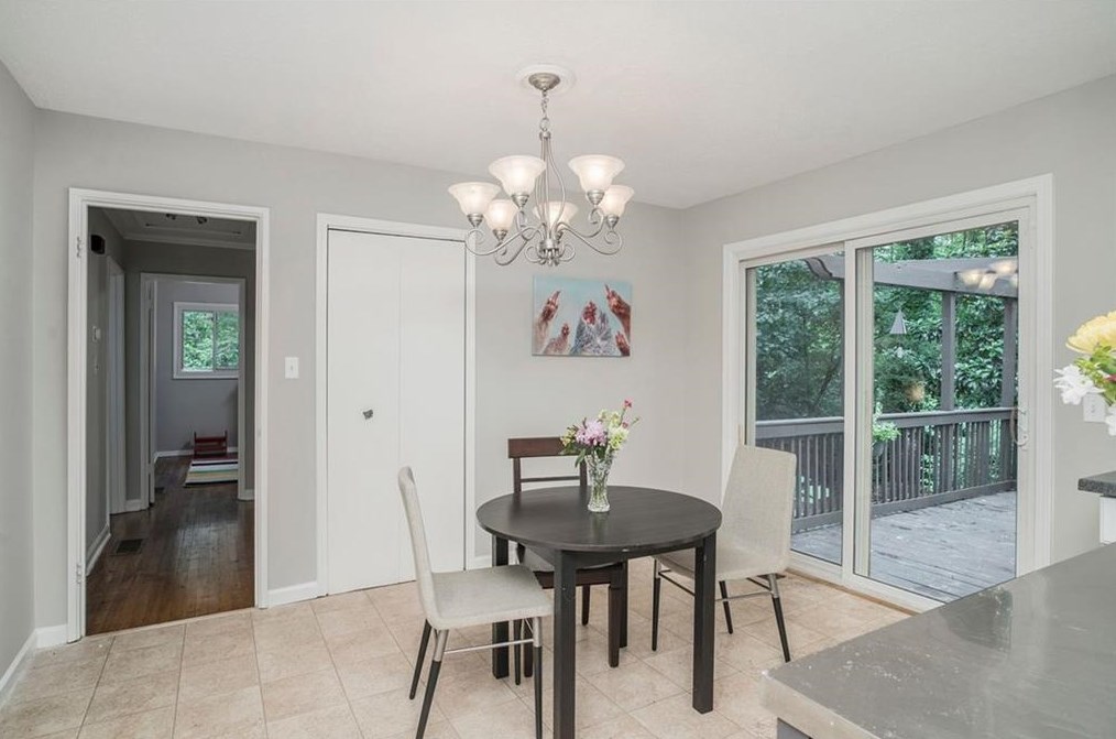 3057 Dove Way, Decatur GA  30033-3901 exterior