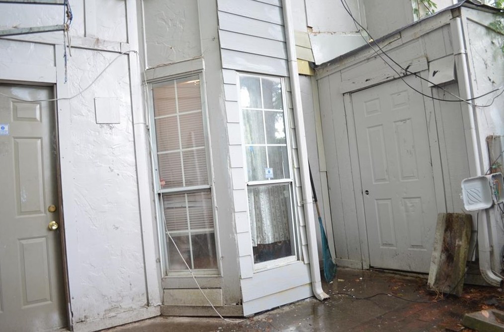 3810 London Dr, Decatur GA  30032-2374 exterior