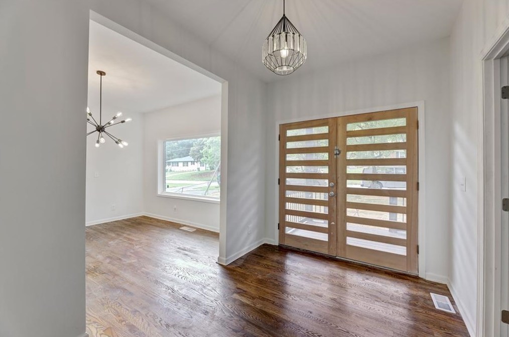 1971 Capri Dr, Decatur GA  30032-5209 exterior