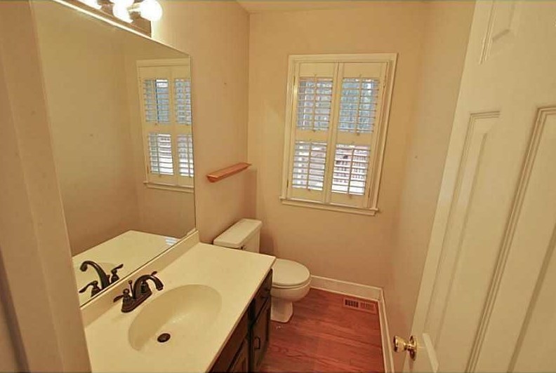 6685 Maid Marion Close, Alpharetta GA  30005-6412 exterior