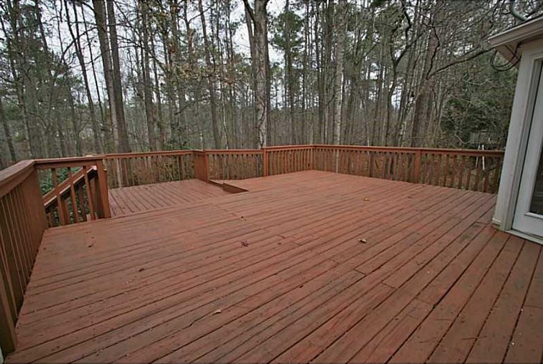 6685 Maid Marion Close, Alpharetta GA  30005-6412 exterior