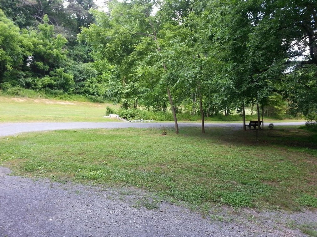 6685 Maid Marion Close, Alpharetta GA  30005-6412 exterior