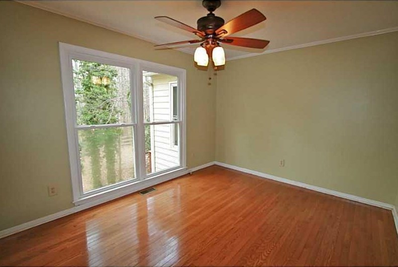 6685 Maid Marion Close, Alpharetta GA  30005-6412 exterior