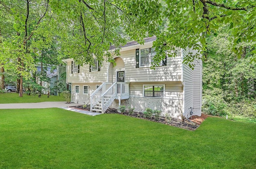 3477 Tarragon Dr, Decatur GA  30034-6212 exterior