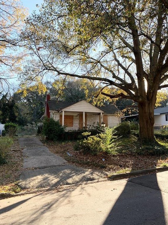 1100 Osborne St, Atlanta GA  30310-4832 exterior